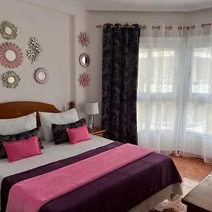 https://vista-rosmary.in-canary-islands.com