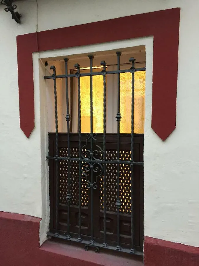 Imperial - Parking Gratis Apartment Seville 0*,